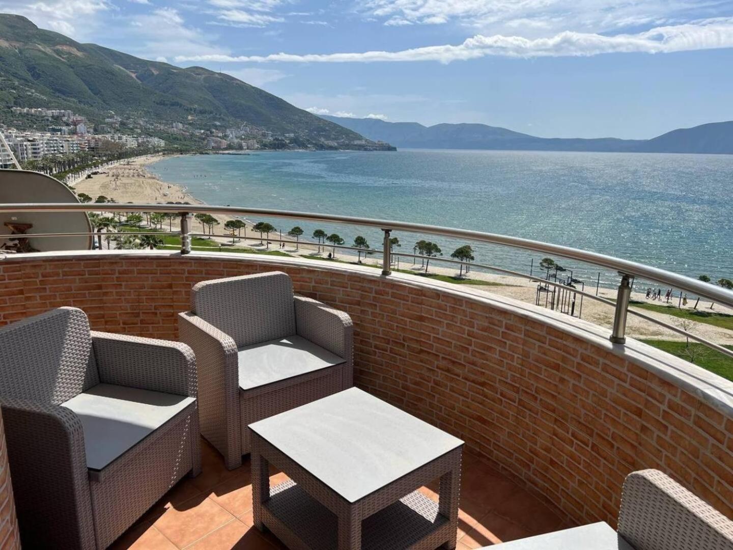Appartement Beachfront 3 Bedroom With Sea View Vlorë