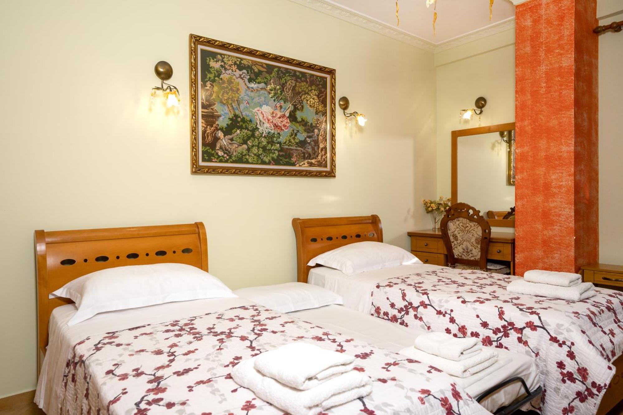 Beachfront 3 Bedroom With Sea View Appartement Vlorë